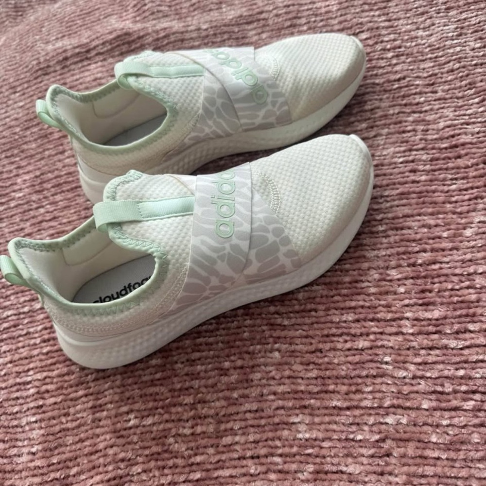 Adidas Women’s- Mint Green and White